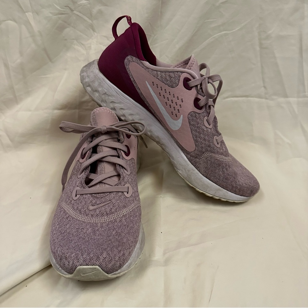 Nike Legend React women’s size 10